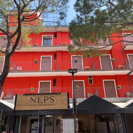Hotel Neps - Nuova Gestione Lido di Jesolo Esterno foto