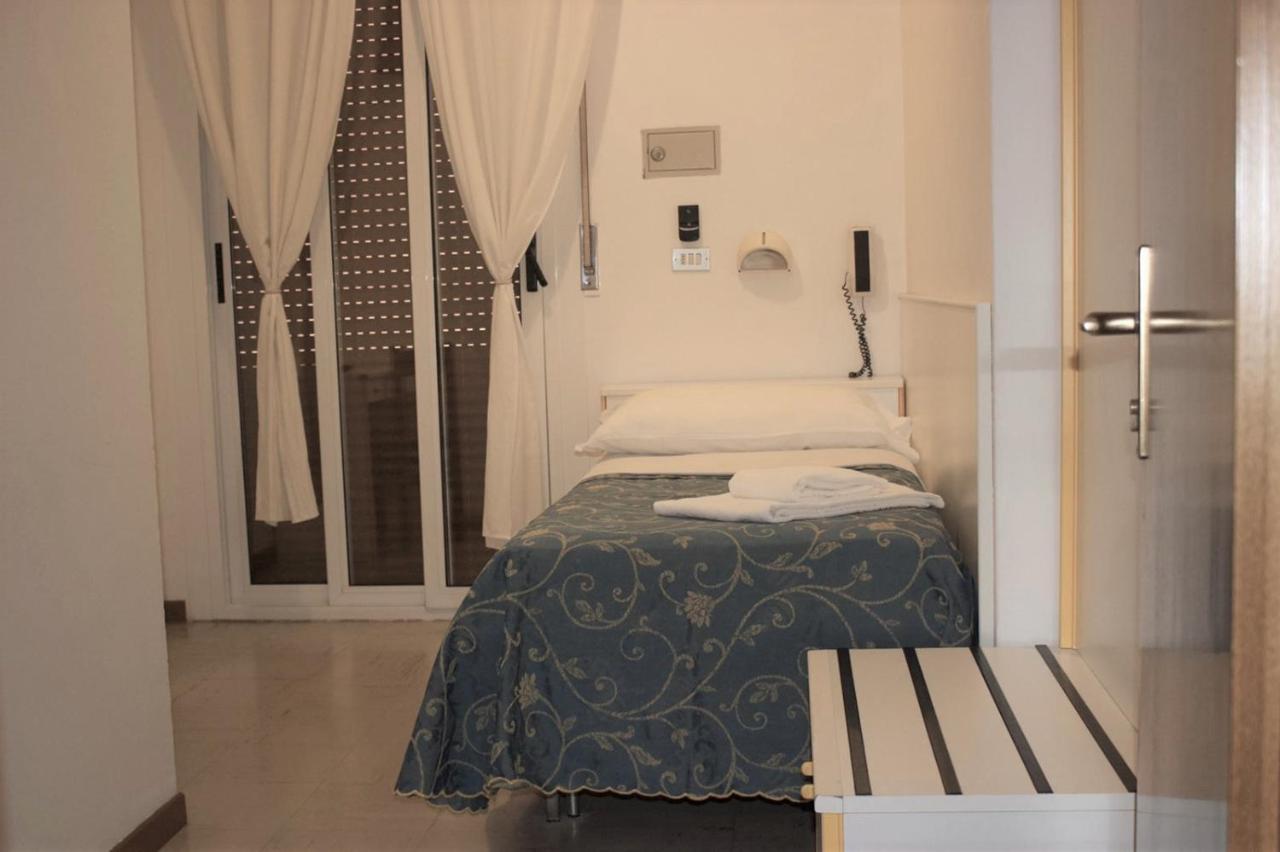 Hotel Neps - Nuova Gestione Lido di Jesolo Esterno foto