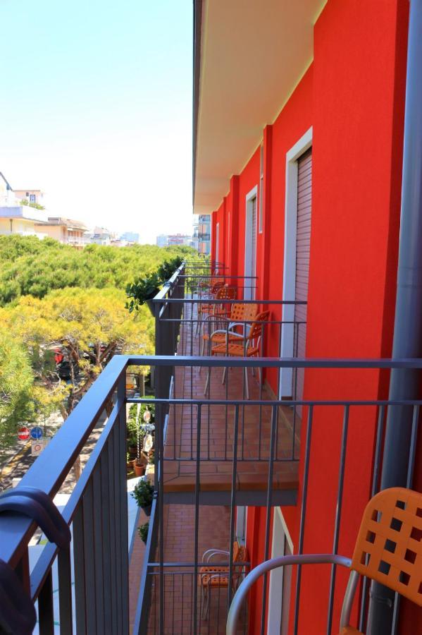 Hotel Neps - Nuova Gestione Lido di Jesolo Esterno foto
