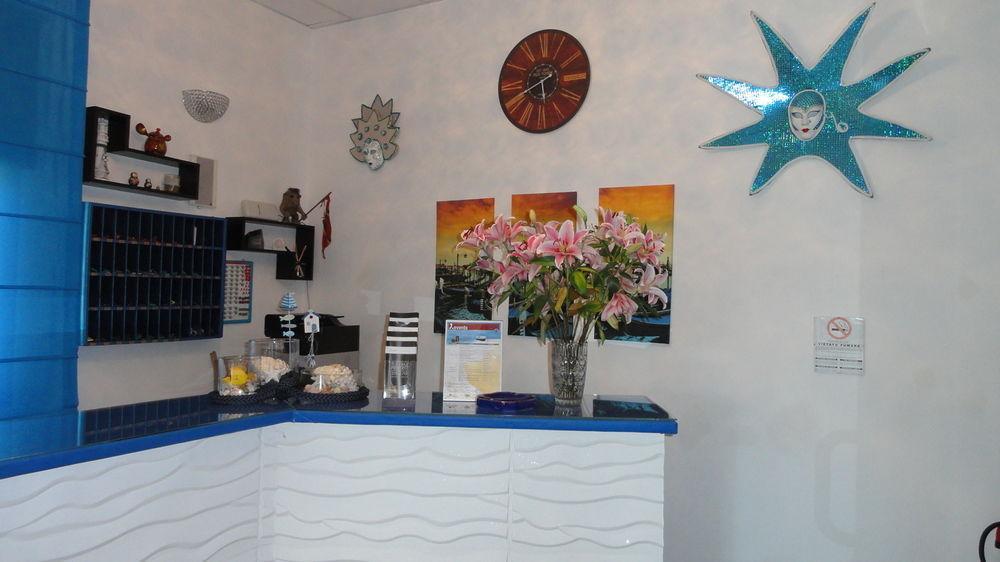 Hotel Neps - Nuova Gestione Lido di Jesolo Esterno foto
