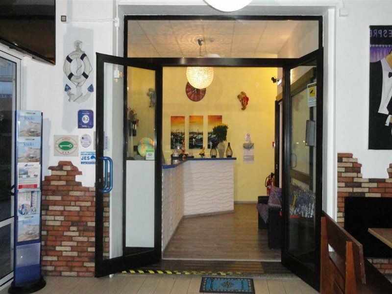 Hotel Neps - Nuova Gestione Lido di Jesolo Esterno foto